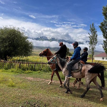Kyzart Hotel & Horse Tours Bagysh Екстериор снимка