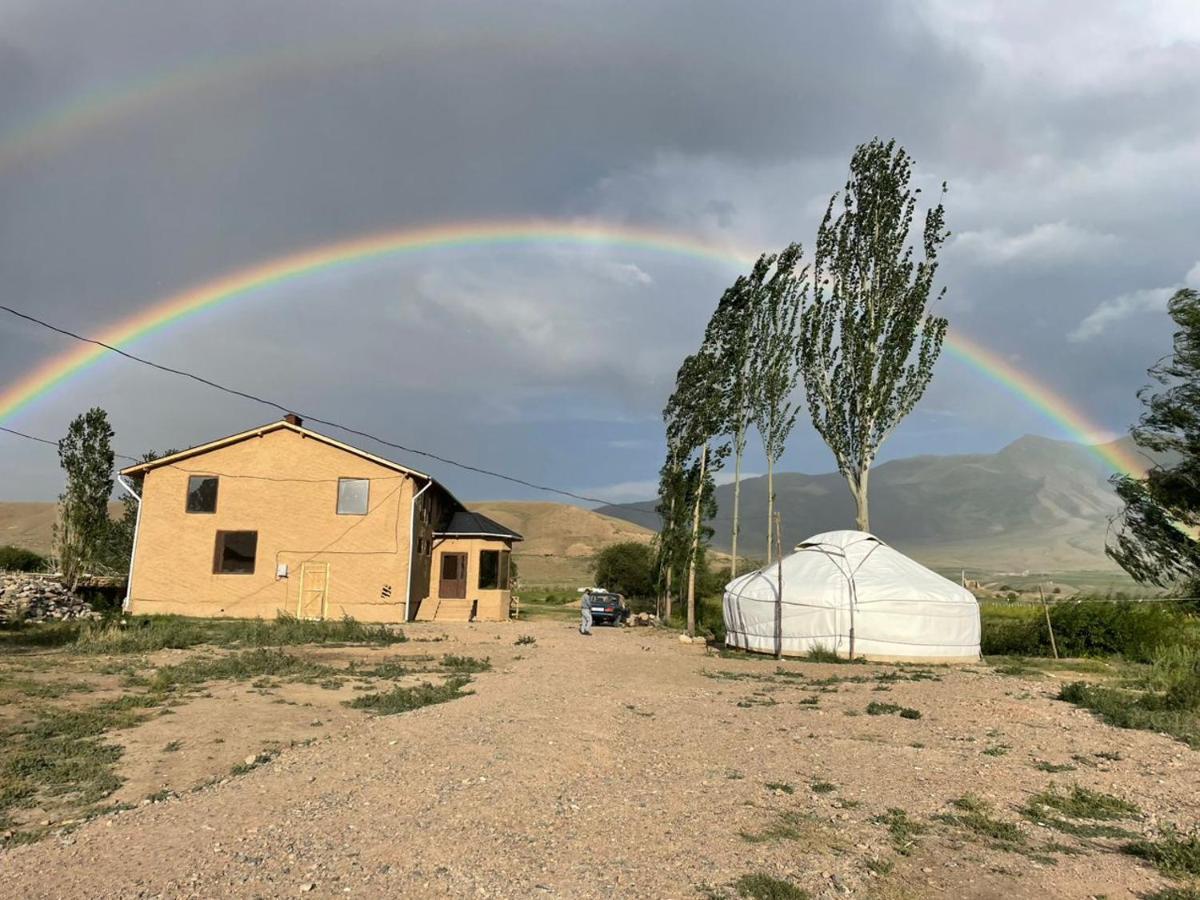 Kyzart Hotel & Horse Tours Bagysh Екстериор снимка