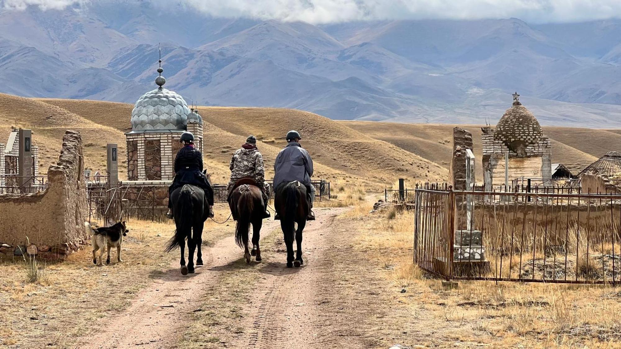Kyzart Hotel & Horse Tours Bagysh Екстериор снимка