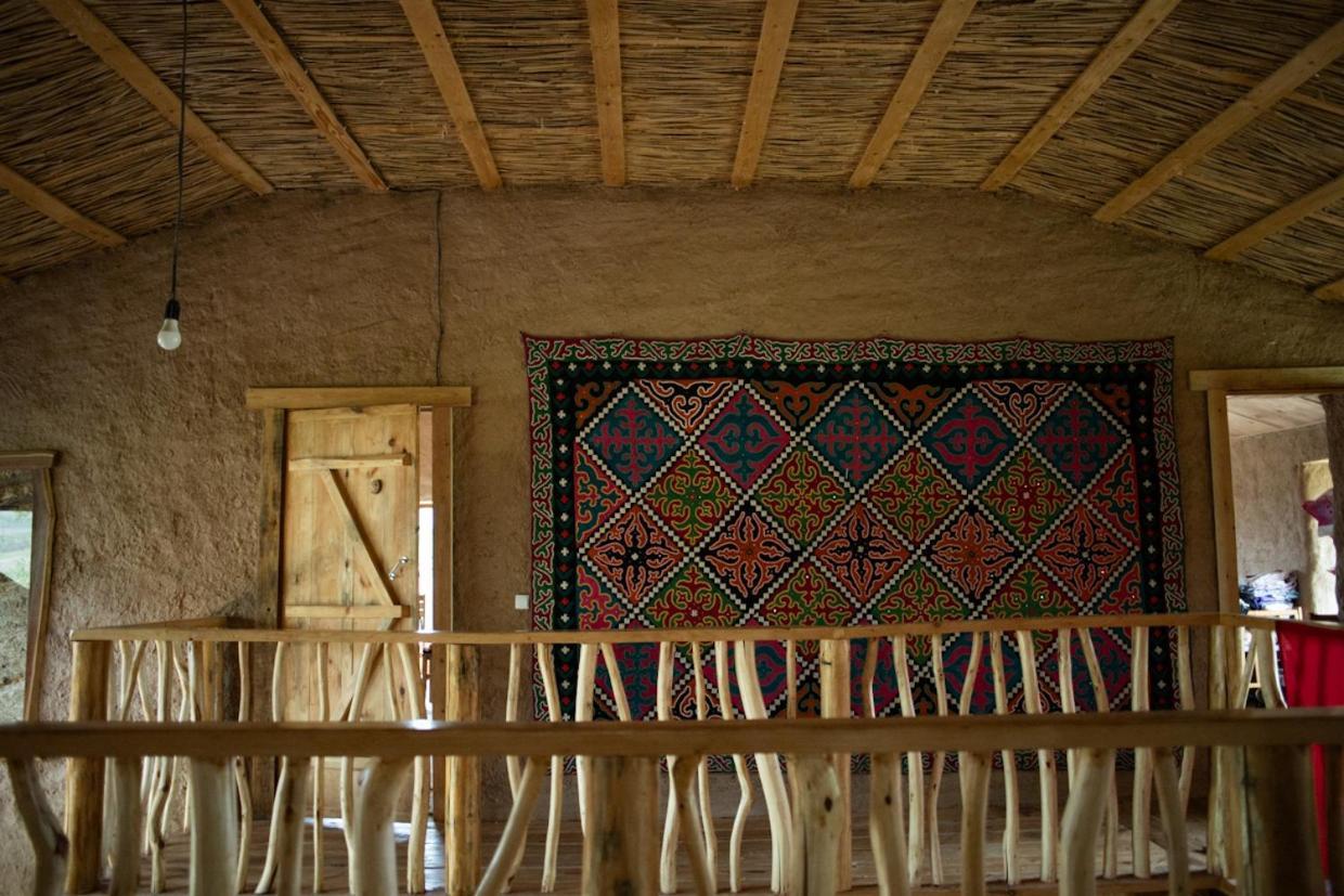 Kyzart Hotel & Horse Tours Bagysh Екстериор снимка